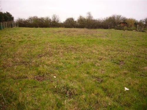 MESQUER - Mer et campagne pour ce terrain constructible bien expos�