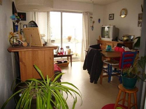 LA TURBALLE CENTRE-VILLE - Bel appartement de type 2 - Port, plage et commerces � pied