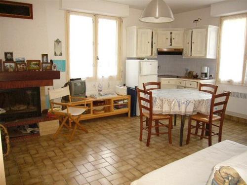 LA TURBALLE - Appartement de plain pied � proximit� imm�diate de la plage - Port et commerces � pied