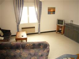 LA TURBALLE - Bel appartement 2 chambres + mezzanine en tr�s bon �tat - Tr�s prioche plage et port � pied