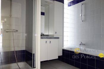 LA TURBALLE CENTRE-VILLE - Maison 2 chambres � vendre - Garage de 65 m�