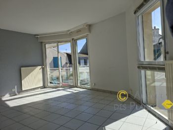 LA TURBALLE CENTRE-VILLE - Maison 2 chambres � vendre - Garage de 65 m�