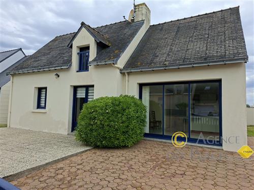LA TURBALLE CENTRE-VILLE - Maison 3 chambres � vendre - Espace de vie de plain pied