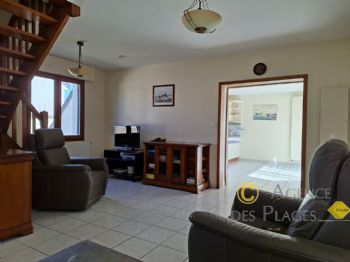 LA TURBALLE CENTRE-VILLE - Maison 3 chambres � vendre - Espace de vie de plain pied