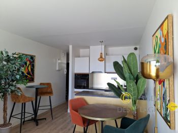 LA TURBALLE FACE PORT ET MER - Magnifique appartement de 47 m� 2 chambres � vendre - Proximit� imm�diate de la plage