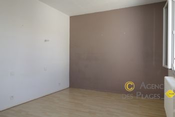 LA TURBALLE CENTRE-VILLE - Maison 4/5 chambres � vendre - Port, plage et commerces � pied