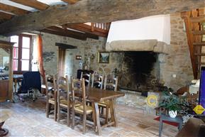 PIRIAC SUR MER dans un village - Magnifique maison en pierre...