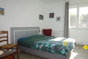 LA TURBALLE - Maison de plain pied en parfait �tat 4 chambres � vendre - A 10 mn � v�lo de la plage et des commerces