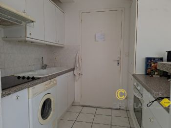 Les informations sur les risques auxquels ce bien est expos� sont disponibles sur le site G�orisques : www.georisques.gouv.fr 