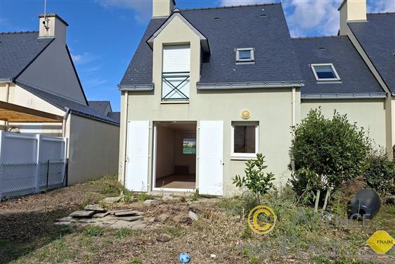 LA TURBALLE PROCHE CENTRE ET PLAGE - Maison 3 chambres � vendre dans quartier calme - 72 m2 habitables (87 m� au sol)